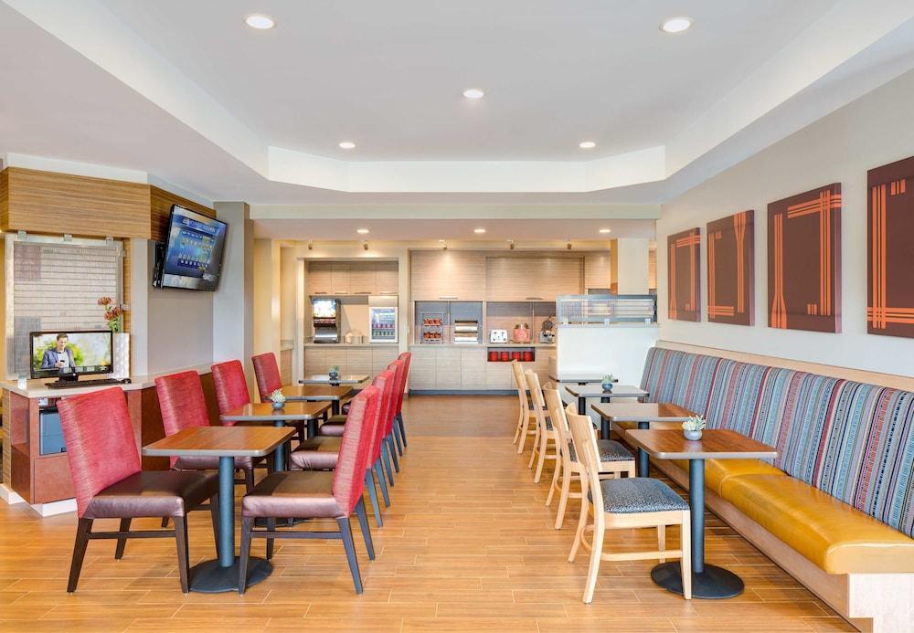 Towneplace Suites By Marriott Cleveland Solon Экстерьер фото